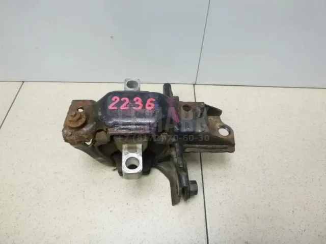 Опора КПП левая для  Audi TT(8N) 1998-2006