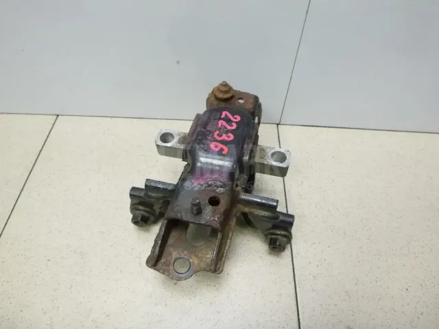 Опора КПП левая для  Audi TT(8N) 1998-2006