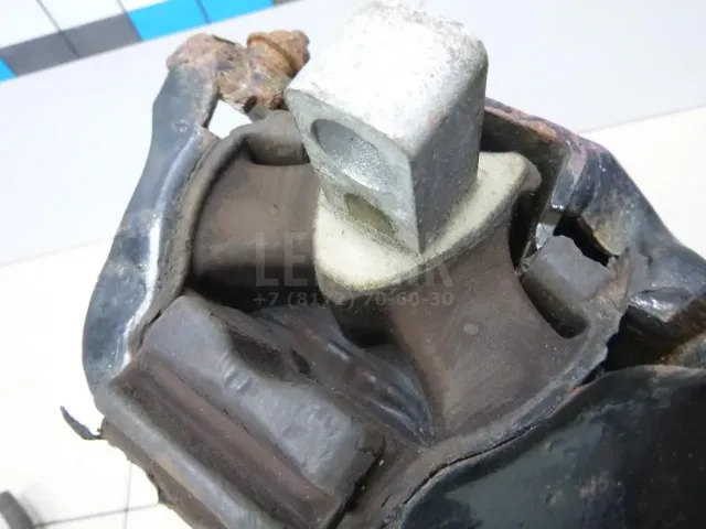 Опора КПП левая для  Audi TT(8N) 1998-2006