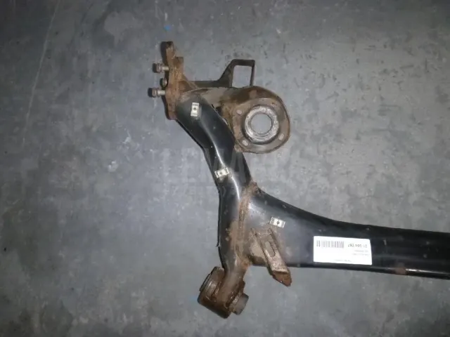 Балка задняя для  Ford Kuga 2008-2012