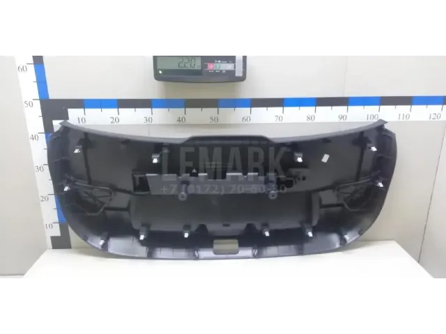 Обшивка двери багажника для  Audi A4 [B8] 2007-2015