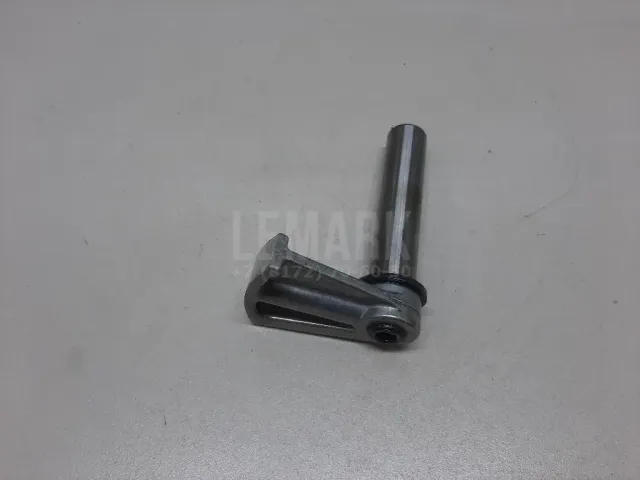 Ось шестерни задней передачи