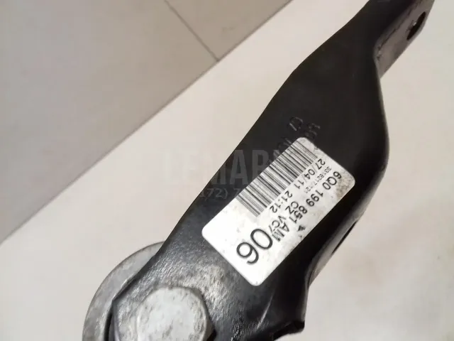 Опора двигателя задняя для  Chrysler Sebring/Dodge Stratus 2001-2007