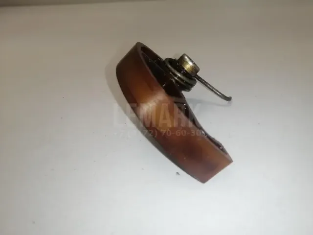 Натяжитель цепи