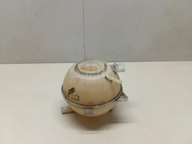 Бачок расширительный