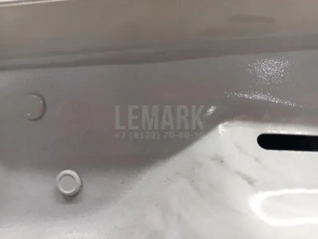 Дверь багажника
