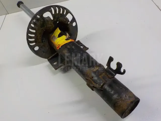 Амортизатор передний