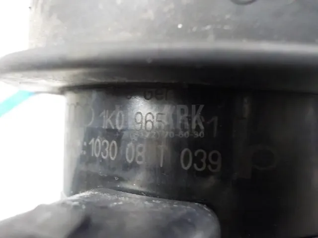 Насос (помпа) электрический для  Ford Mondeo II 1996-2000