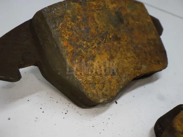 Колодки тормозные передние к-кт
