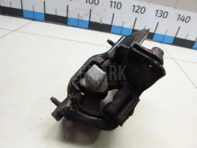 Опора КПП левая для  Ford Escape EUR 2007-2009