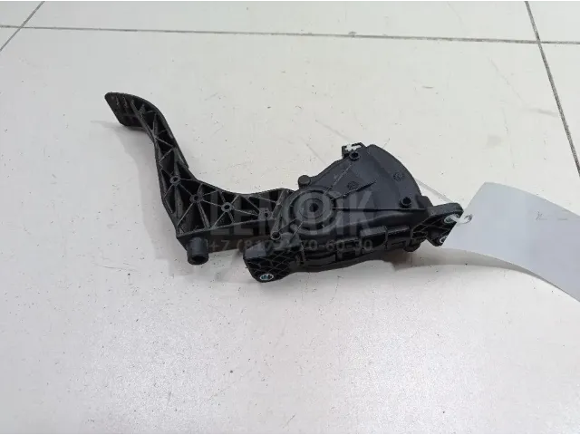 Педаль газа