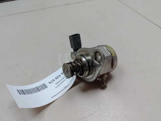 Насос (ТНВД) бензиновый для  CASE SV300 2012