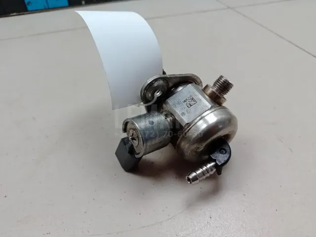 Насос (ТНВД) бензиновый для  CASE SV300 2012