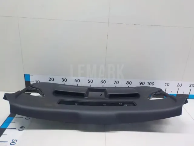 Обшивка двери багажника