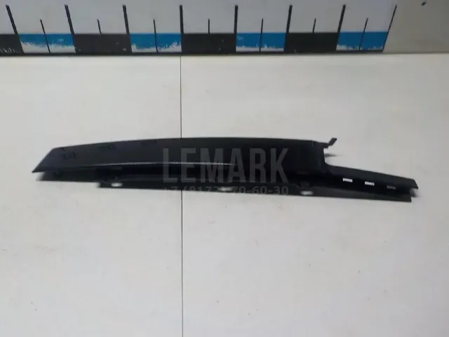 Накладка двери задней правой для  Ford Focus III 2011-2019