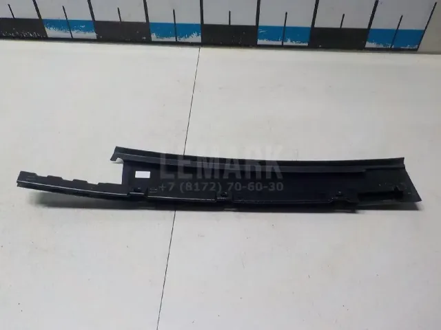 Накладка двери задней правой для  Ford Focus III 2011-2019