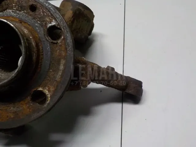 Кулак поворотный передний левый для  Chevrolet Lanos 2004-2010