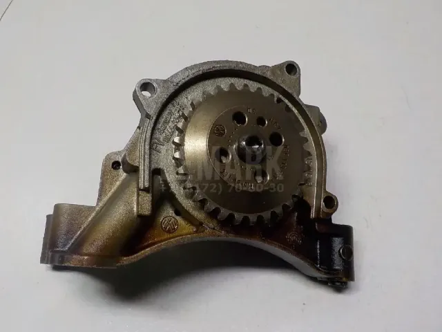 Насос масляный