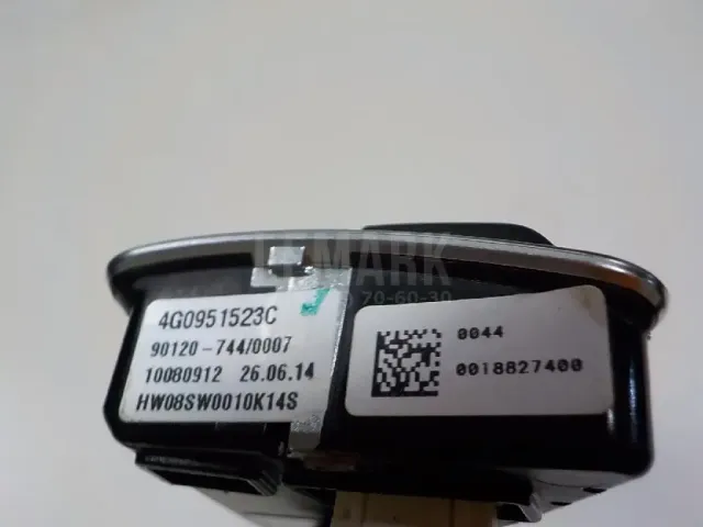 Блок кнопок для  Audi A1 (8X) 2010-2018