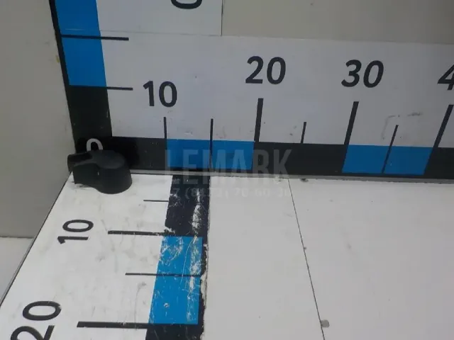 Крышка поводка стеклоочистителя