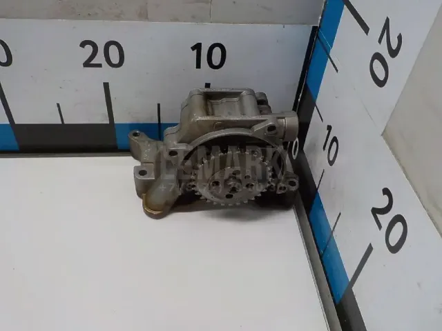 Насос масляный