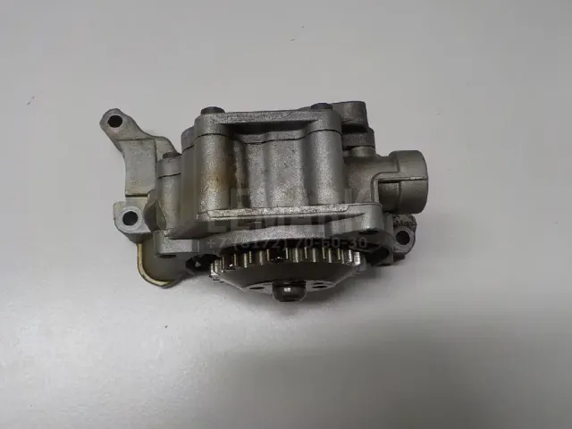 Насос масляный