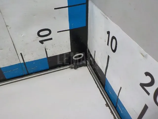 Крепеж