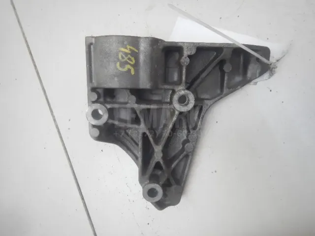 Кронштейн кондиционера для  Ford Escape EUR 2007-2009