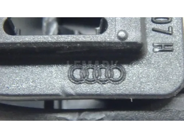 Ручка внутренняя потолочная для  Audi A3 [8V] 2013-2020