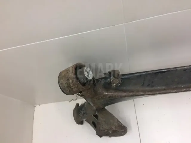 Балка задняя