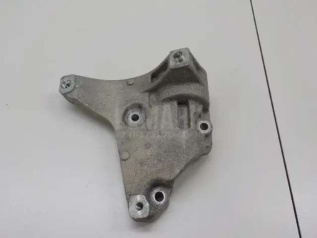 Кронштейн кондиционера для  Ford Fiesta 2008-2019