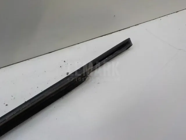 Накладка стекла заднего правого для  Audi Allroad quattro 2006-2012