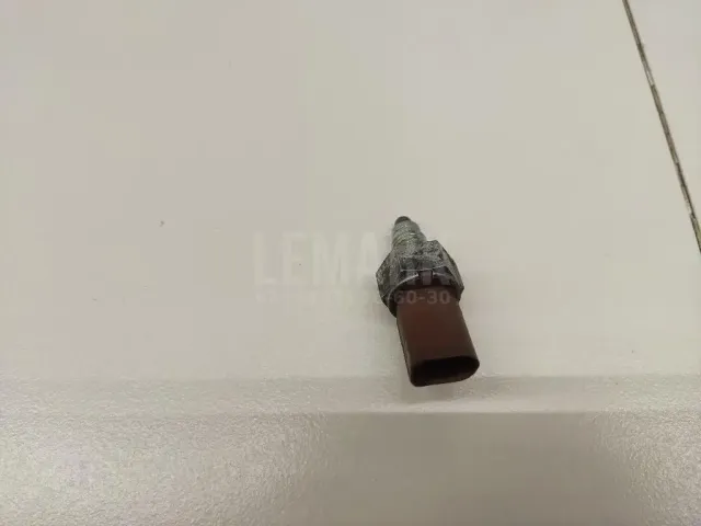 Датчик включения заднего хода