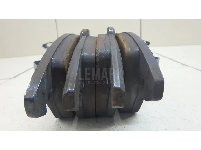 Колодки тормозные передние к-кт для  Audi A3 [8PA] Sportback 2004-2013