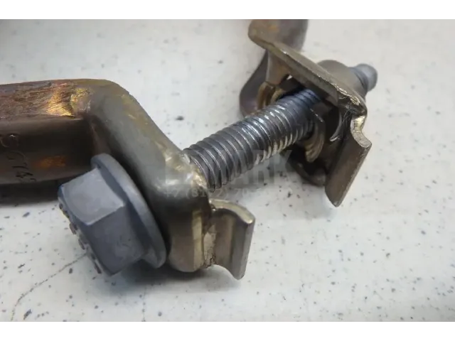 Хомут глушителя для  Chery Amulet (A15) 2006-2012