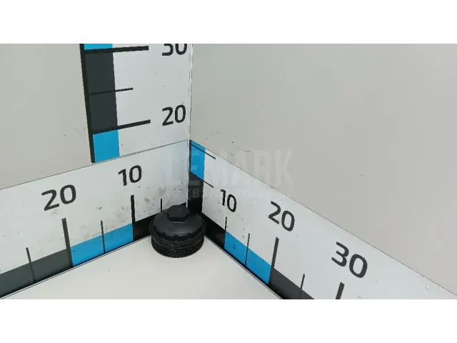 Крышка масляного фильтра