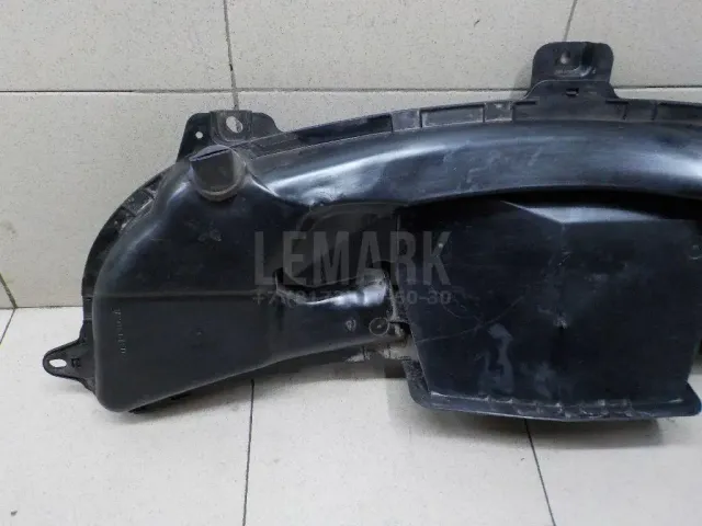 Воздухозаборник (наружный) для  BMW 1-serie E87/E81 2004-2011
