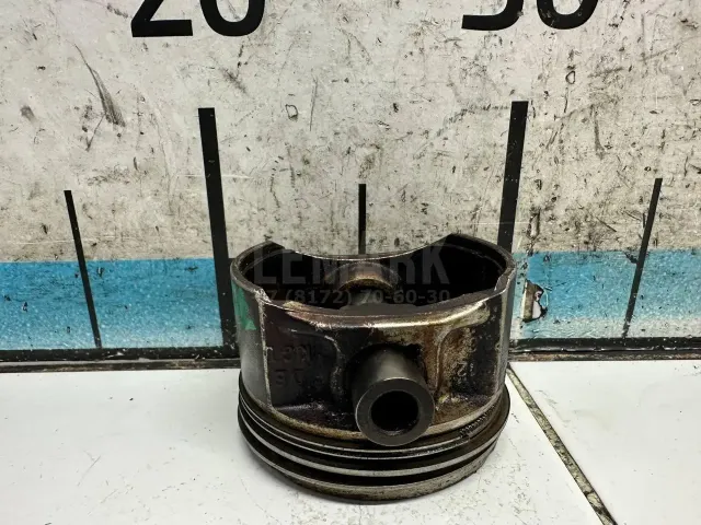 Поршень для  Chrysler Sebring 2006-2010