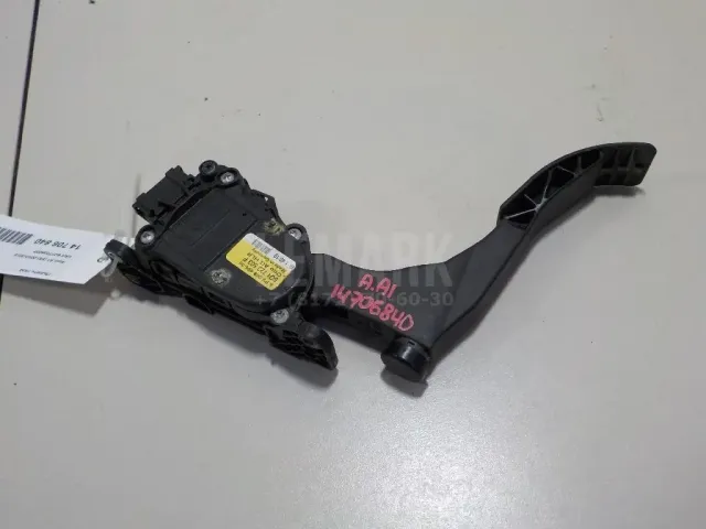 Педаль газа для  Audi Q3 (8U) 2012-2018