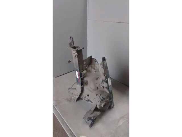 Лонжерон передний правый