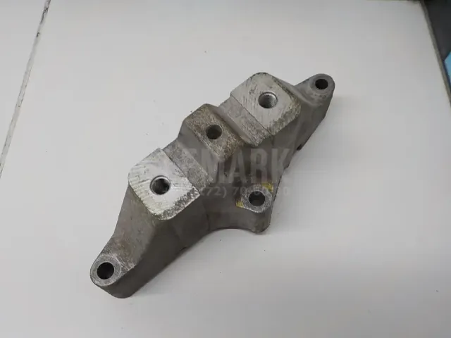 Кронштейн двигателя левый для  Dongfeng 580 2017