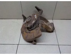 Кулак поворотный передний левый