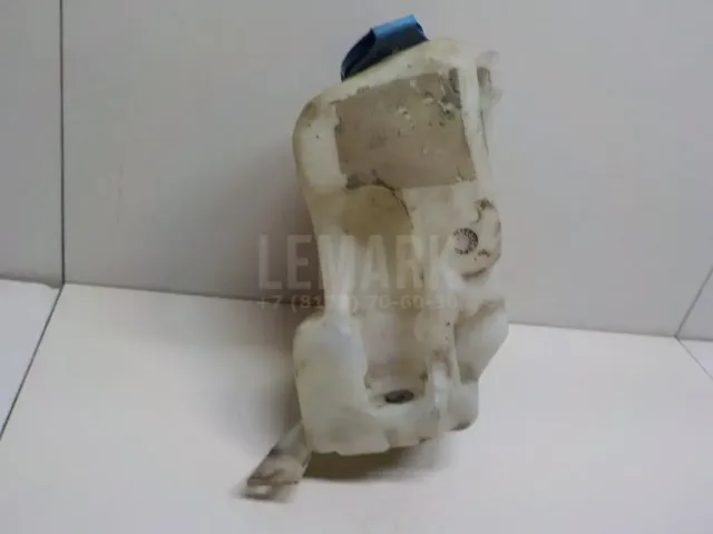 Бачок омывателя лобового стекла
