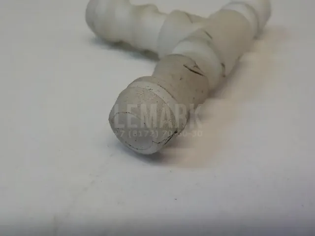 Тройник омывателя фар