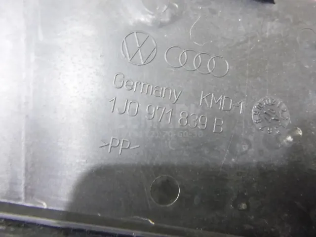 Крепление АКБ (корпус/подставка) для  Audi Allroad quattro 2006-2012