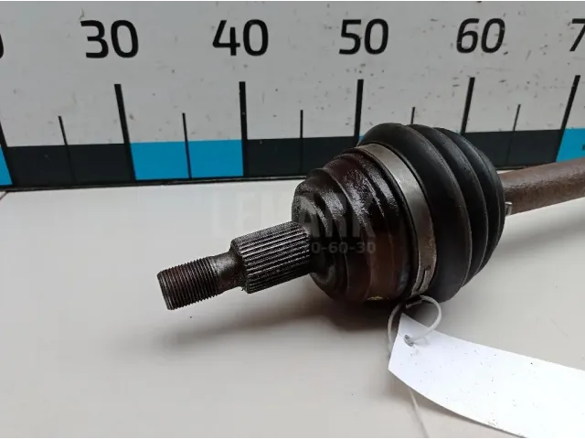 Полуось передняя левая