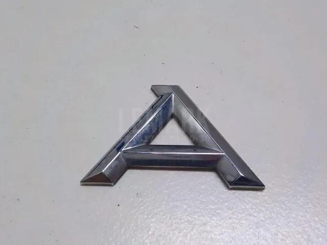 Эмблема