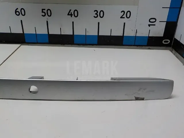 Накладка двери багажника