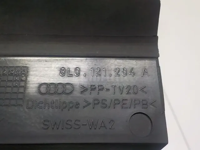 Воздуховод радиатора правый для  Audi A4 [B7] 2005-2007