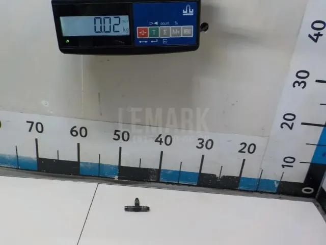 Тройник омывателя фар